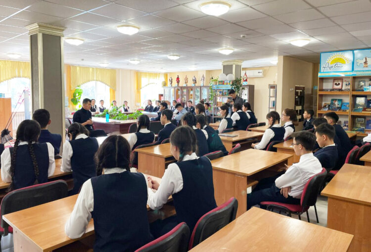 №175 мектеп-лицейінде оқушылармен кездесу өтті