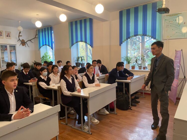 «Лудоманияның салдары, себептері мен симптомдары»  тақырыбында кездесу өтті