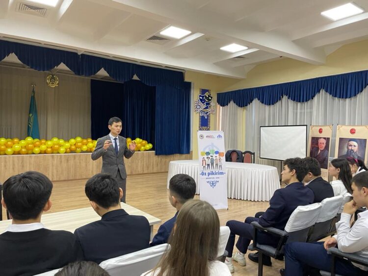 №19 мектепте оқушылармен кездесу өтті