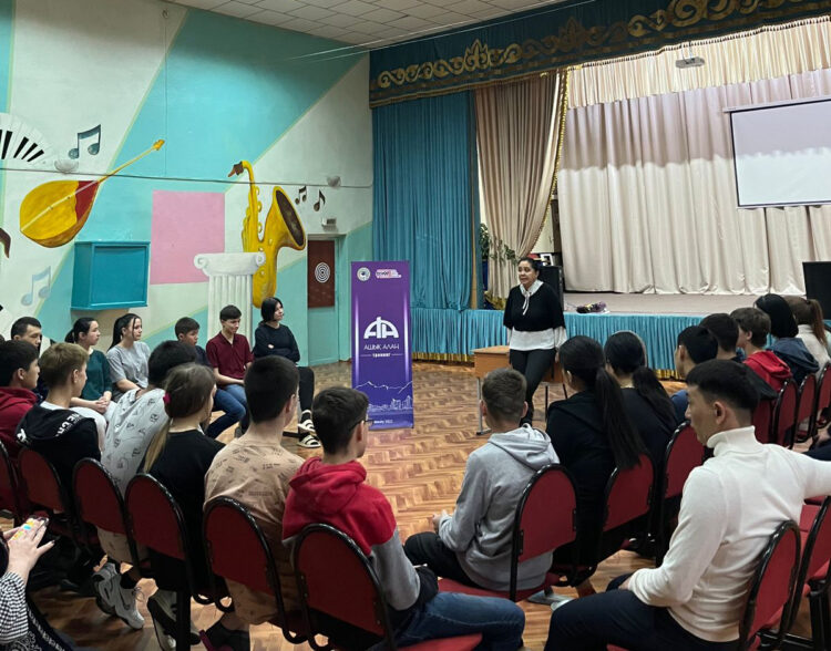 Девиантты мінез-құлықтағы  балалармен кездесу өтті