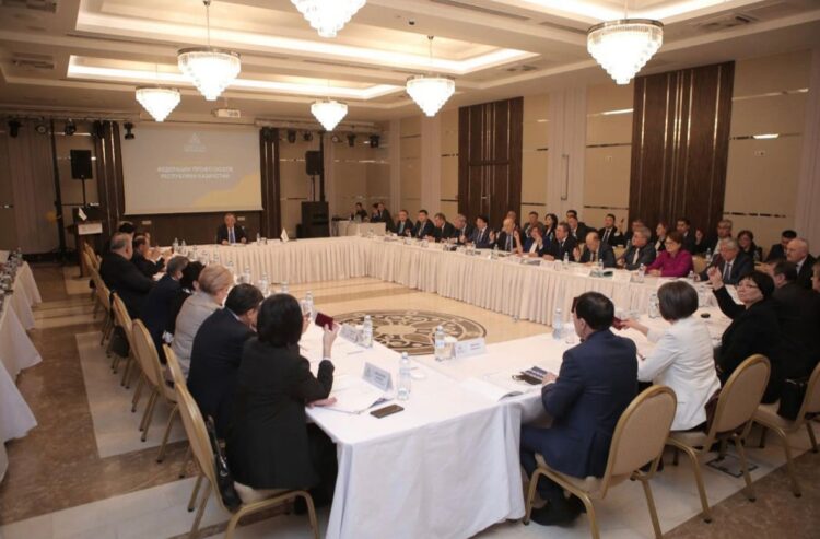 ҚРКФ БАС КЕҢЕСІ: ҚАЗАҚСТАНДЫҚ КӘСІПОДАҚТАР 2023 ЖЫЛДЫ «ҚАУІПСІЗ ЕҢБЕК ЖЫЛЫ» АЯСЫНДА ӨТКІЗЕДІ