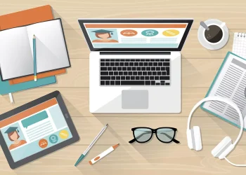 Что такое MOOC (массовый открытый онлайн-курс)  и SPOС (небольшой закрытый онлайн-курс