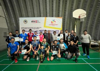 Үздік волейболшы жастар марапатталды