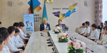 Әкенің рөлі әрқашан жоғары болу керек