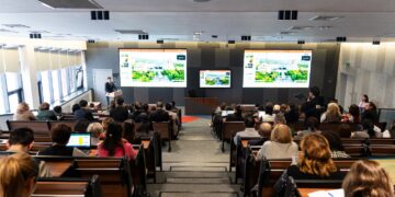 Халықаралық білім беру корпорациясында оқытушылардың қысқы мектебі өтуде   